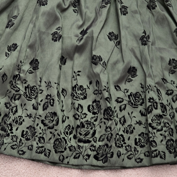 Neca As worn by Bella Swan Twilight New moon Green dress size Medum - Picture 7 of 8